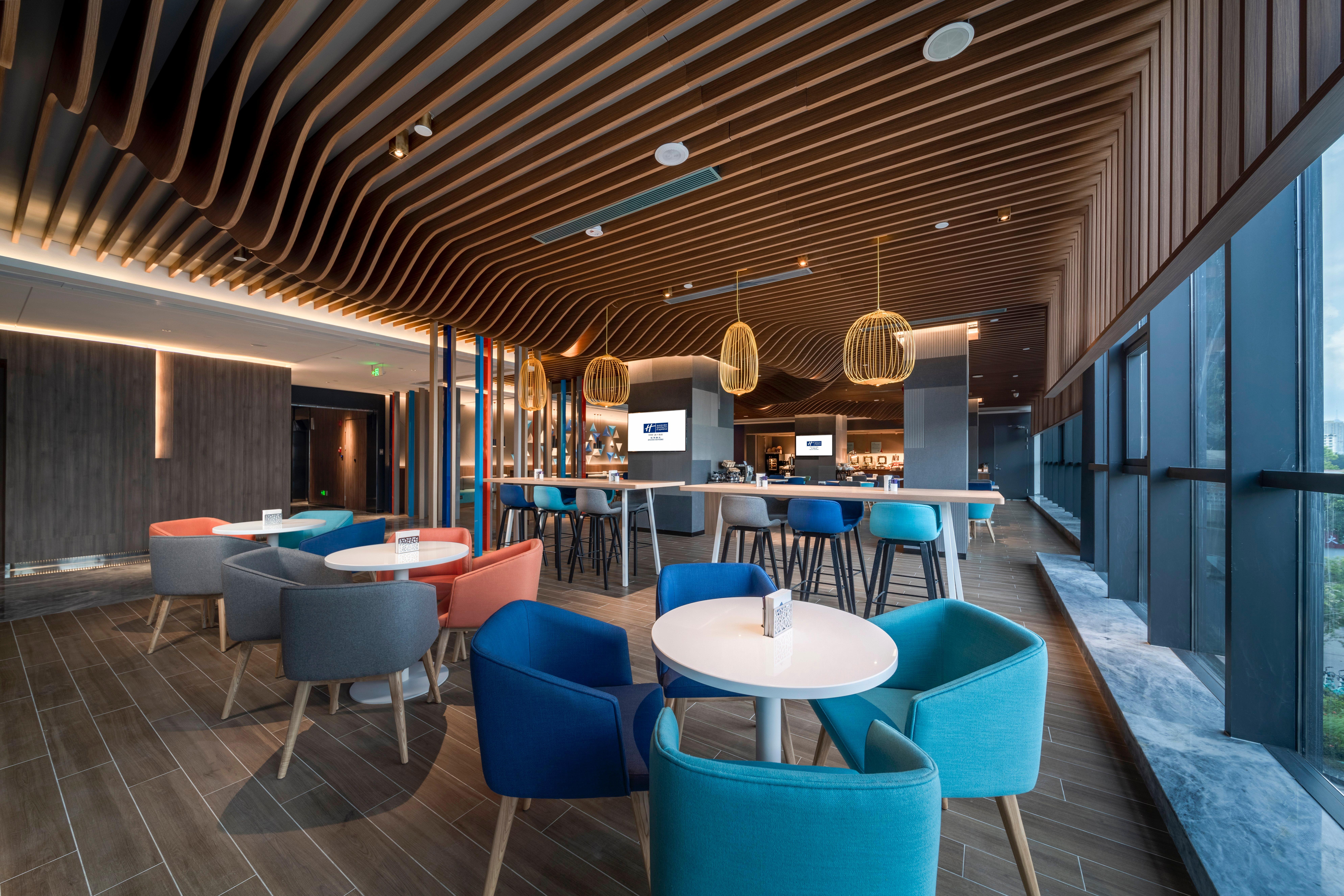 Holiday Inn Express Zhuhai Gongbei By Ihg Exterior foto
